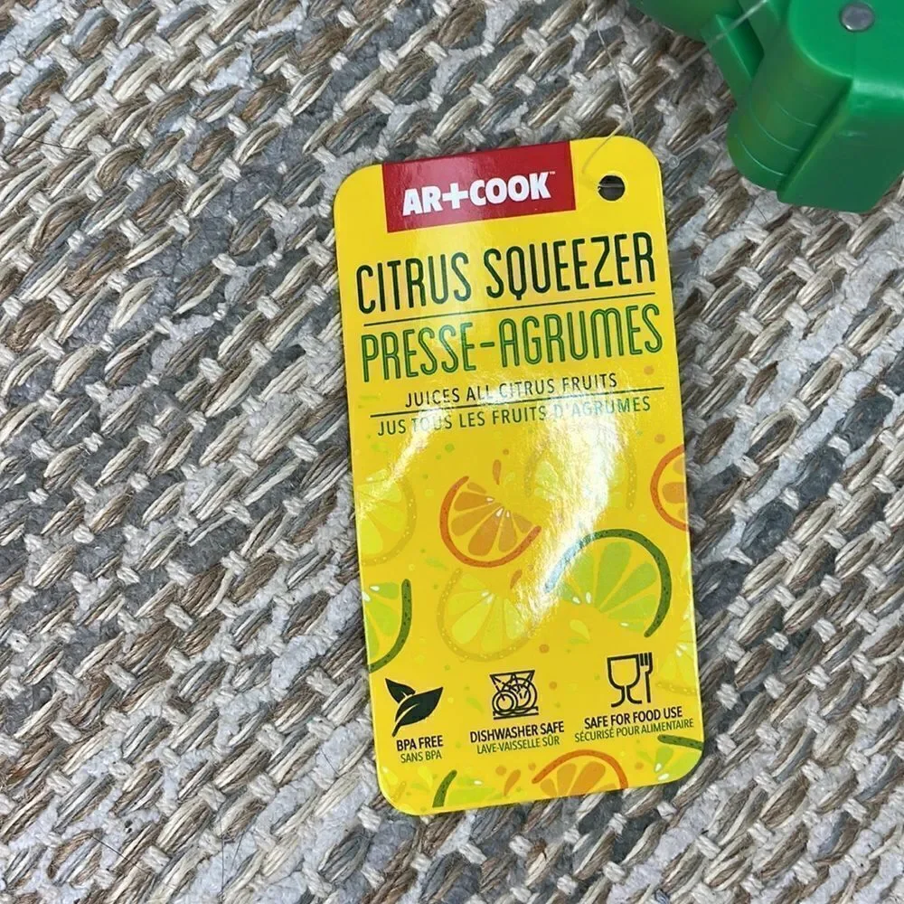 AR+Cook Citrus Juicer Green NWT